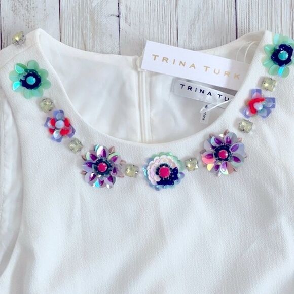 TRINA TURK NWT WHITE STONE EMBELLISHED NECKLINE SLEEVELESS DRESS RUFFLE BOTTOM - Picture 9 of 11